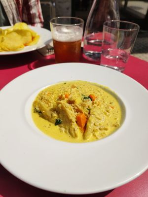 Arroz, heura y curry at Garraxi Restaurante Vegetariano in San Sebastian
