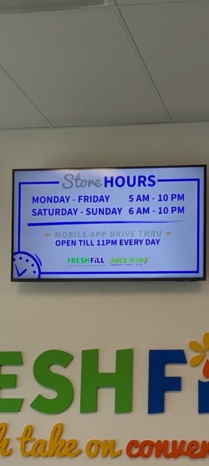 Hours (as of Oct 2025) - but the drive thru is open until 11pm at Juice It Up in Los Banos