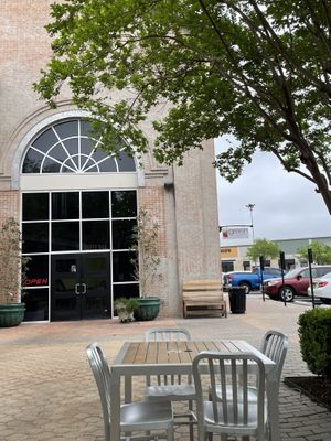 Patio  at Green Vegetarian Cuisine - Quarry Market in San Antonio