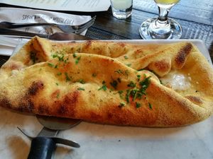 Cheesy garlic bread at ASK Italian in Glasgow