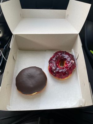 Boston cream & Raspberry at Blue Vegan Pig Shop in Prague