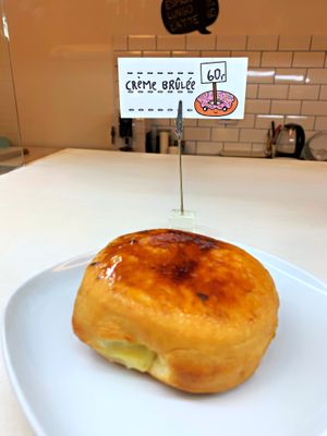 Crème brûlée #Veganuary at Blue Vegan Pig Shop in Prague