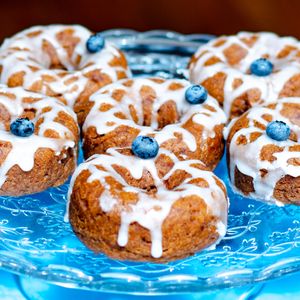 Bezlepkové donutky at Blue Vegan Pig Shop in Prague