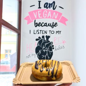 Slaný karamel s arašídovým máslem a čokoládou at Blue Vegan Pig Shop in Prague