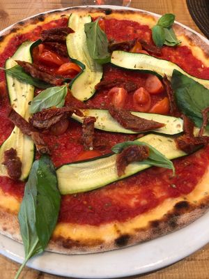 Pizza Vegano  at Pizzeria Bistro Mediterraneo in Merano