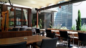 terrace at Pizzeria Bistro Mediterraneo in Merano