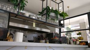 Kitchen at Elephant in the Room in Thessaloniki