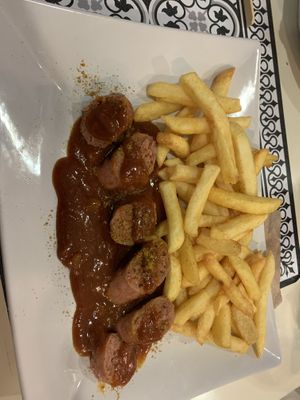 #currywurst#vegan#octoberfest at Elephant in the Room in Thessaloniki