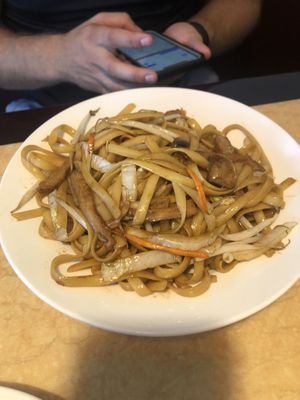 Chicken lo mein   at Ma Ma Wok in Charlotte