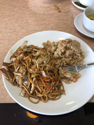 Chicken Lo Mein combo at Ma Ma Wok in Charlotte