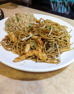Shrimp Lo Mein Combo  at Ma Ma Wok in Charlotte