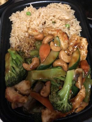 Vegan Cashew Shrimp All Day Combo at Ma Ma Wok in Charlotte