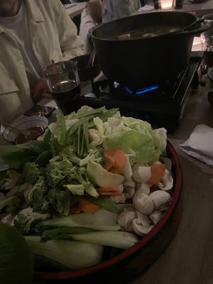 Veganer Hot Pot f. 4 Personen 🥘  at Meiwei in Bielefeld
