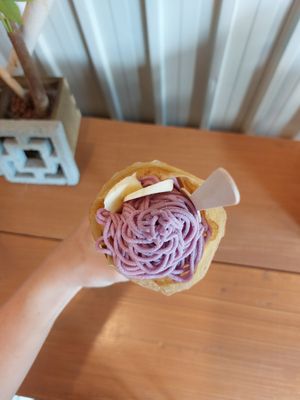 Beniimo crepe at Cokofu Cafe in Urasoe