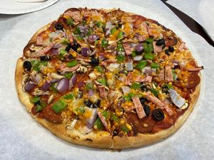 Kombination Pizza at Razzos Pizza And Salads in Hayward