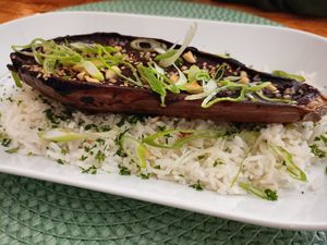 Albergínia al forn, lacada amb miso i arròs basmati at Mandala Kitchen in Lescala