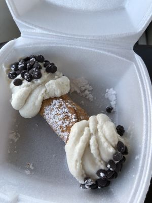 Vegan cannoli  at Mad Dogs Hot Dogs in Venice