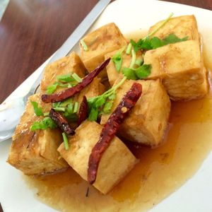 Tofu with tamarind sauce  at Talalask in Bangkok