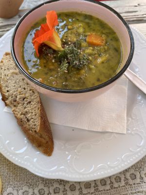 Vegane mittagssuppe   at Frida in Hohenems