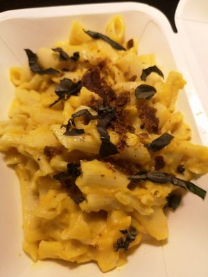 Mac n Cheeze at Indulge in Quezon City
