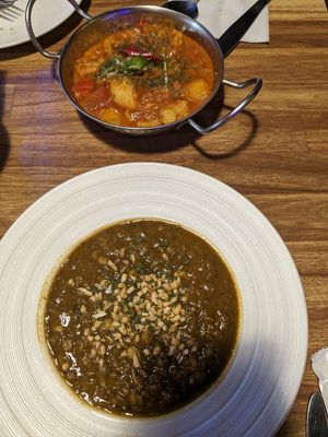 Aloo Gobhi above and Chana Palak below at Bollywood Indian Restaurant in Busan