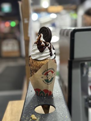 Oreo chimney cake #Veganuary at Eva's Original Chimneys in Toronto