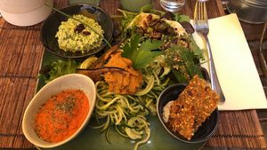 Broccoli risotto, pesto rosso zucchini spaghetti, gazpacho, salad and cashew mozzarella, sunflower seed spread with amazing crackers at Les Baux Jus in Les Baux-de-provence
