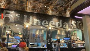 Open kitchenn  at Mellow Mushroom  in Henrico