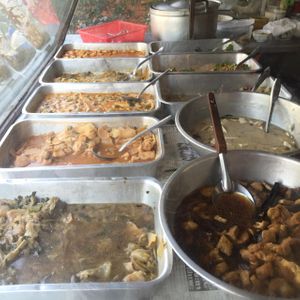 The buffet at Thai Vegetarian Food in Chiang Mai