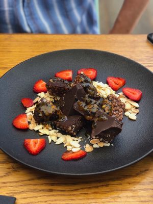 Tobleroneeee at Verde Sazon in Santiago