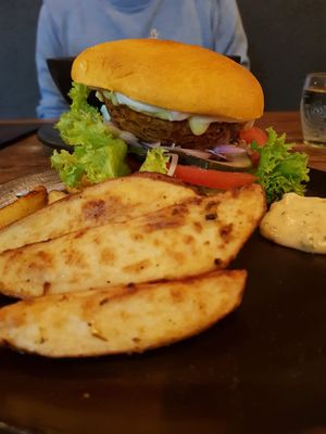 Vegan champignon burger at Verde Sazon in Santiago