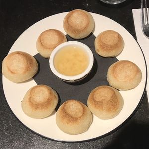 Vegan dough balls with garlic oil at Pizza Express in Kendal