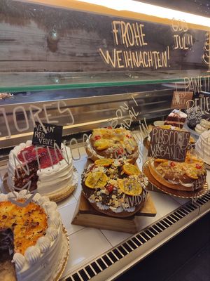 Vegan "Roscón de Reyes" at Dempanadas in Valencia