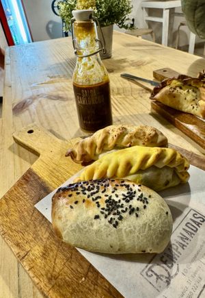 They have a 100% vegan selection. AMAZING and family owned with old secret recipes! Bern eating here for 8 years    at Dempanadas in Valencia