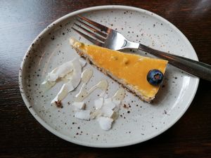 Vegan cheesecake at Beetnut in Zurich