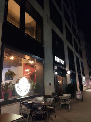 Outlside the restaurant at Beetnut in Zurich