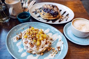 Classic pancakes & choco berry pancakes at Beetnut in Zurich