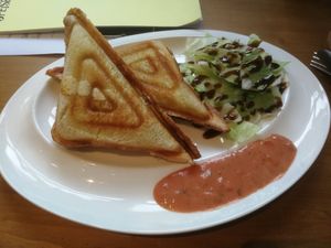 Sandwichtoast Tomate-Mozzarella Style at Katzencafe Miezhaus in Bielefeld