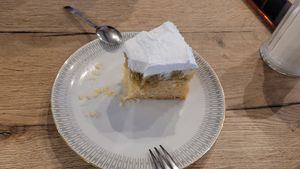 Strawberry tart at Katzencafe Miezhaus in Bielefeld