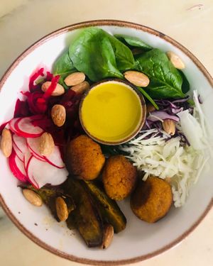 Falafel budha Bowl   at Raizes in Quarteira