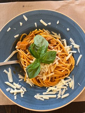 Spaghetti bolognese with tempeh   at Raizes in Quarteira