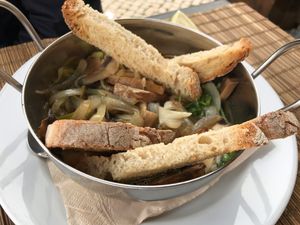 Portobello mushroom appetizer at Raizes in Quarteira