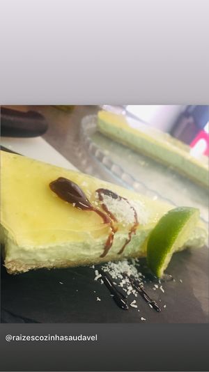Abacate e Lima Cheese’free’cake  at Raizes in Quarteira