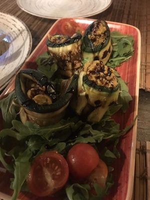 Courgette and chickpea wraps at Raizes in Quarteira