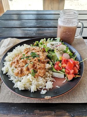 Strogonoff de seitan at Raizes in Quarteira