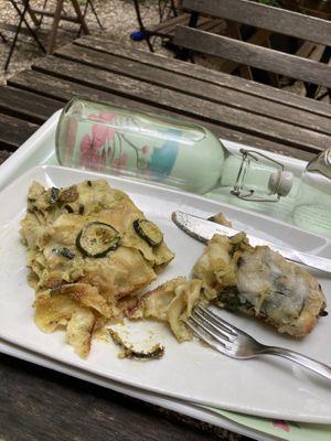 Lasagna and pizza  at PappaGioia in Florence