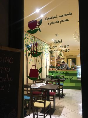 Opening hours - 100% vegan at PappaGioia in Florence