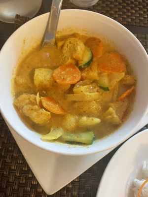 Yellow Curry  at Busy B Thai Cafe in El Cajon