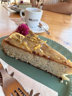 Lemon cake  at Gaia Loja Restaurante in Rogil