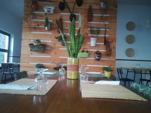 Onda Natural wall garden  at Gaia Loja Restaurante in Rogil